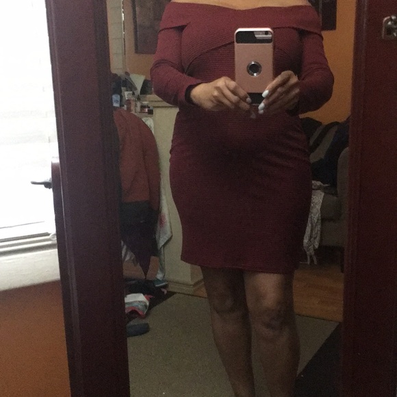 Charlotte Russe off shoulder dress - Picture 8 of 8